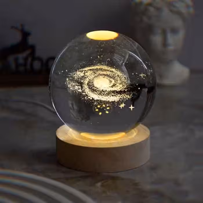 چراغ رومیزی مدل گوی کریستال چراغدار کهکشان