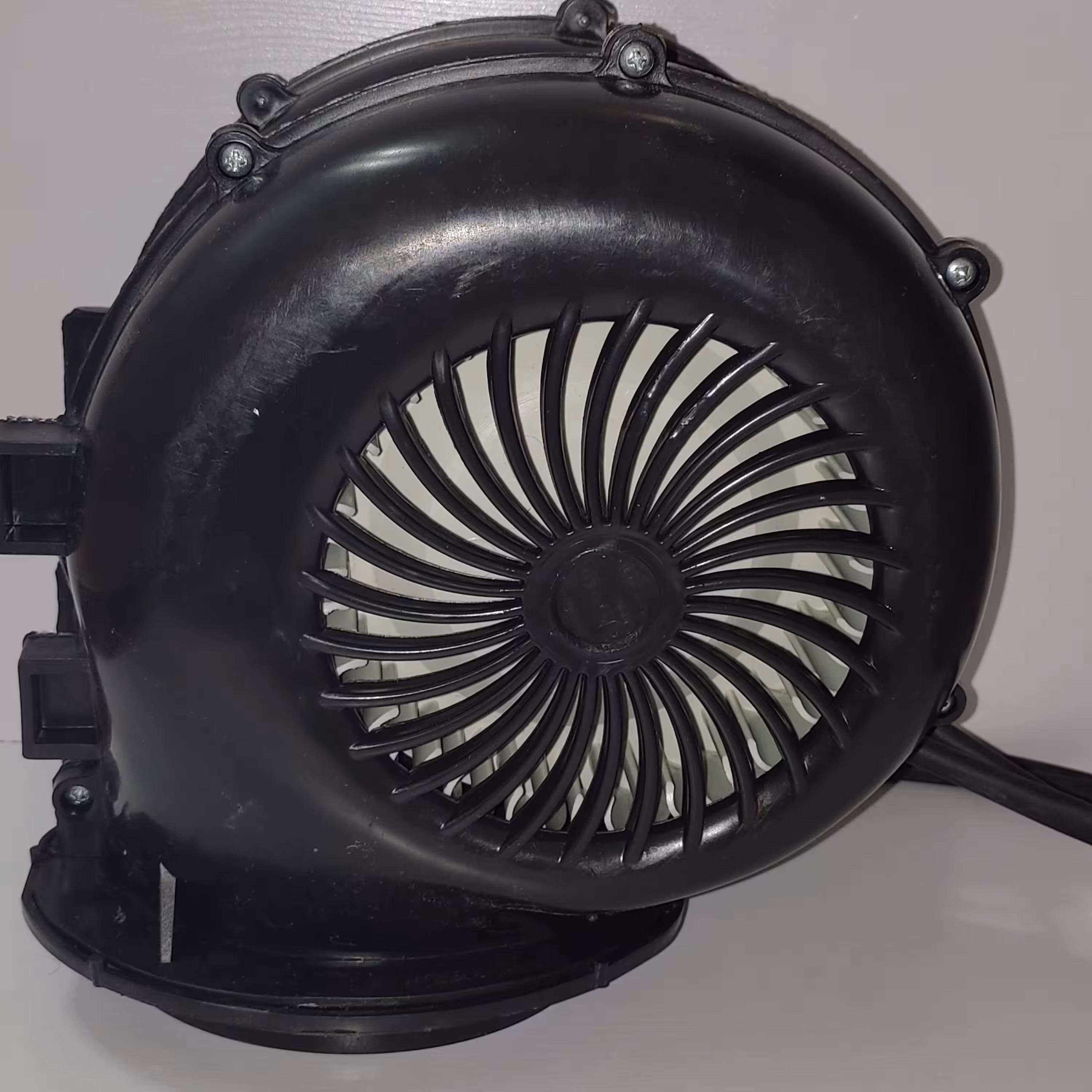 فن بوشی حلزونی آزاژن - 2300 دور - 100 روز گارانتی واقعی - سیم پیچی صدرصد مس - 4 سرعته - مناسب خنک کردن دستگاه و هود