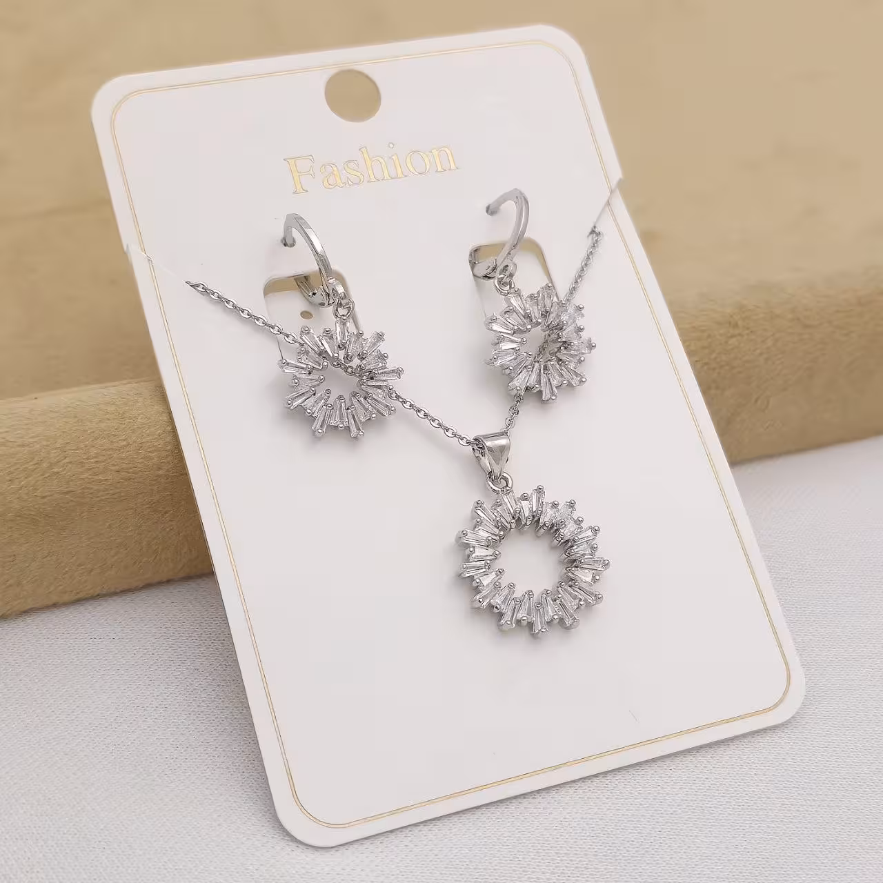 نیم ست فوق العاده جذاب ژوپینگ خورشید تابش سوارسکی هدیه ولنتاینی خاص ارسال رایگان