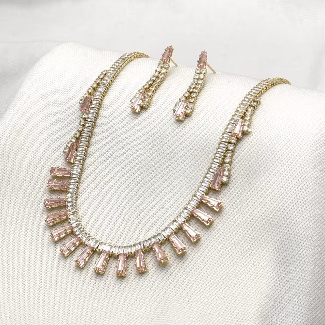 نیم ست دخترانه نگین سوارسکی با کریستال رزگلد طلایی طرح نقره ارسال رایگان