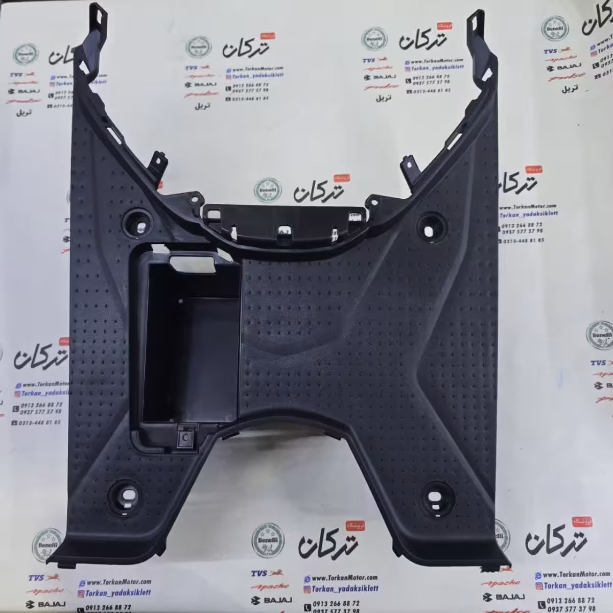 قاب کاور ( کف ) زیر پا ( جا باطری ) موتور طرح کلیک 170 و واریو 160 و 170 خارجی