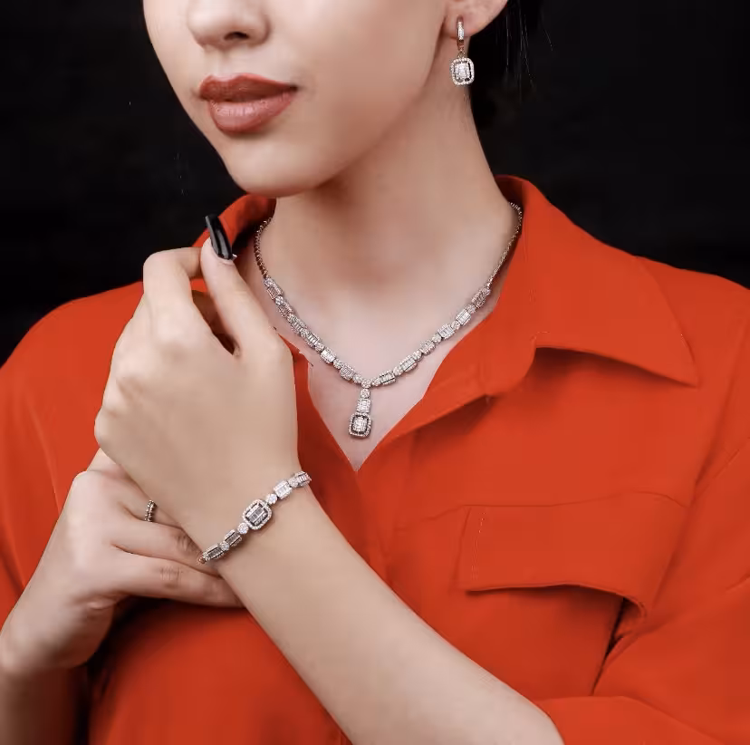 سرویس نقره امرالدکات جواهری زنانه کد 60419