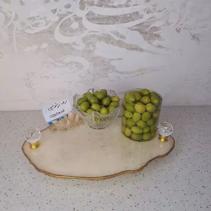 زیتون کنسروی مخلوط( 6 کیلویی) خوشمزه امساله تهیه شده از زیتون باغات طارم