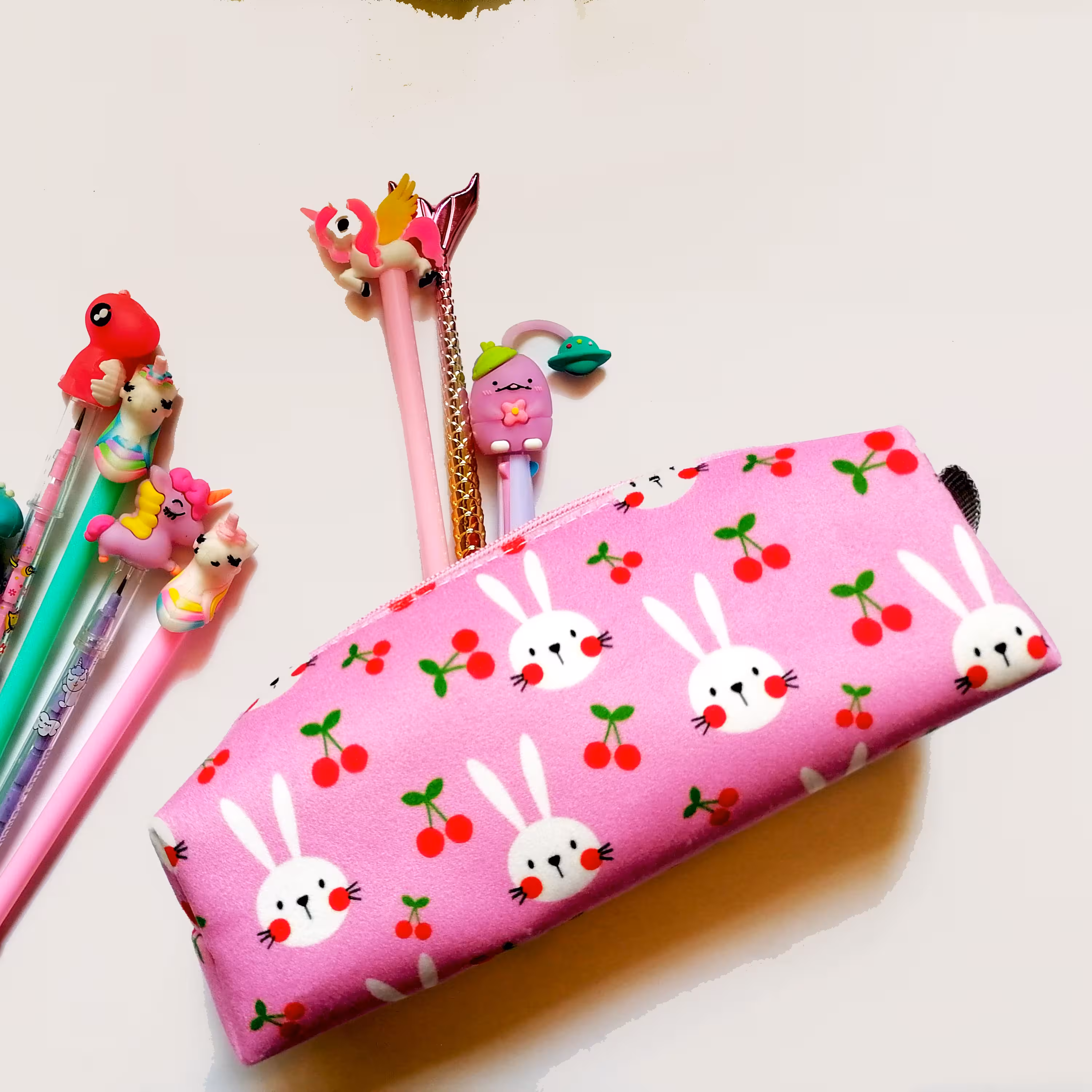 جامدادی پارچه ای طرح کارتونی کد 007