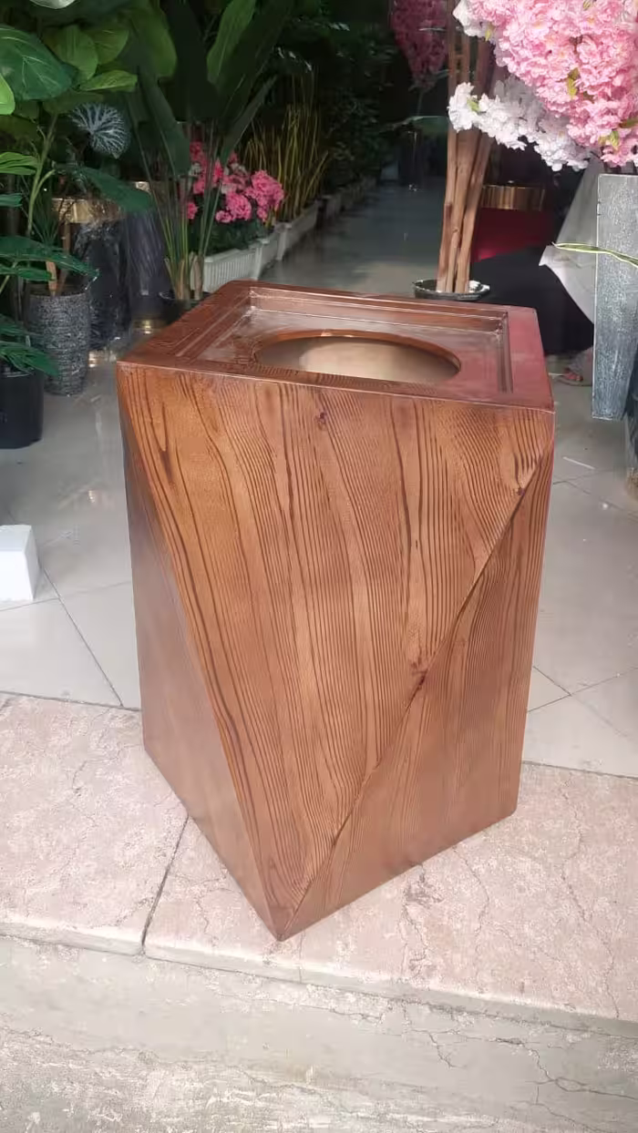 گلدان چهار وجهی طرح چوب