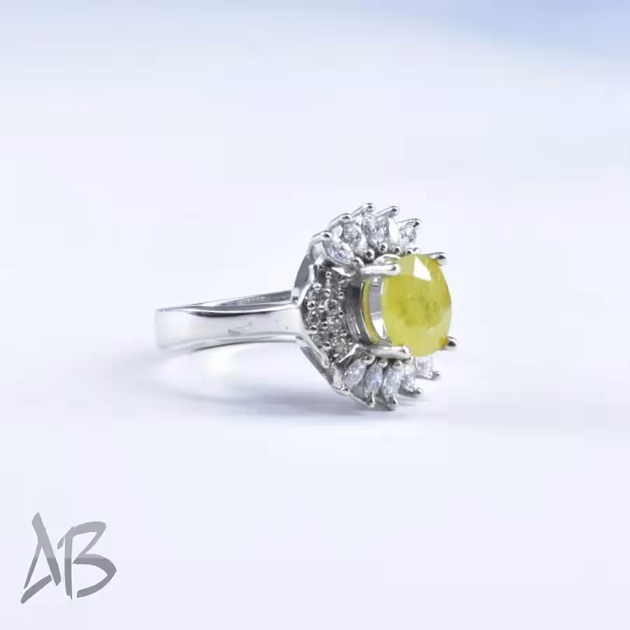 انگشتر نقره زنانه اصل نگین دار سنگ طبیعی یاقوت زرد آقابزرگ کد 648