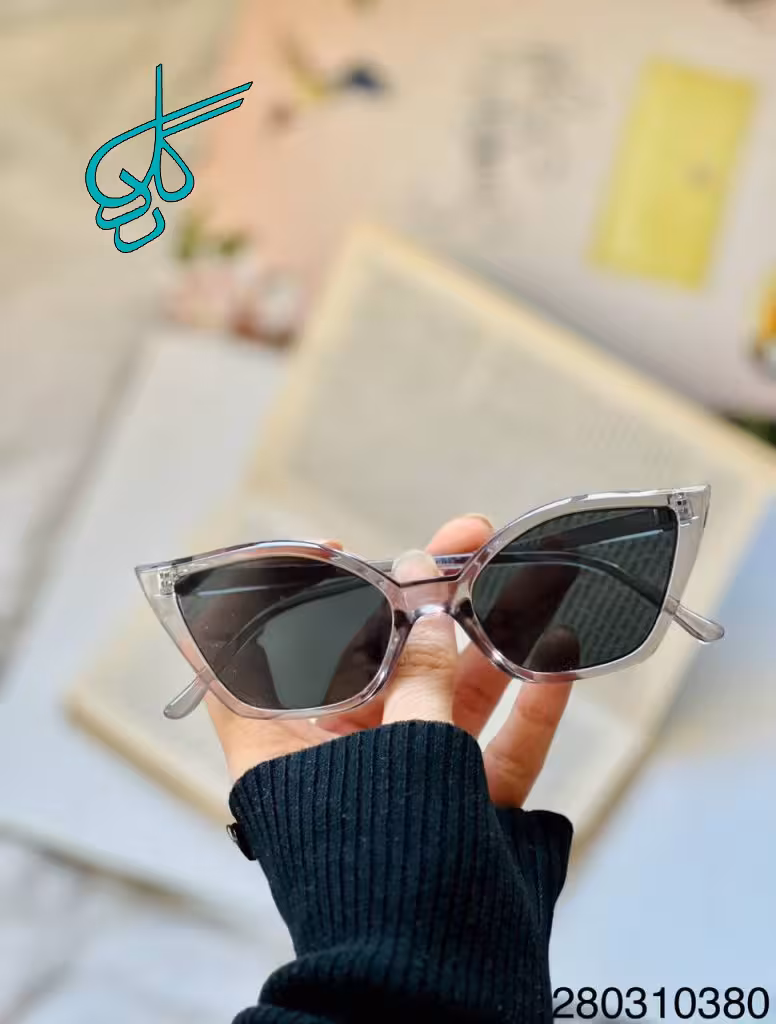 خرید عینک زنانه برند CHANEL شنل طوسی دارای استاندارد UV400 فرم کائوچو همراه کاور و دستمال کد 2415353 - ردگل