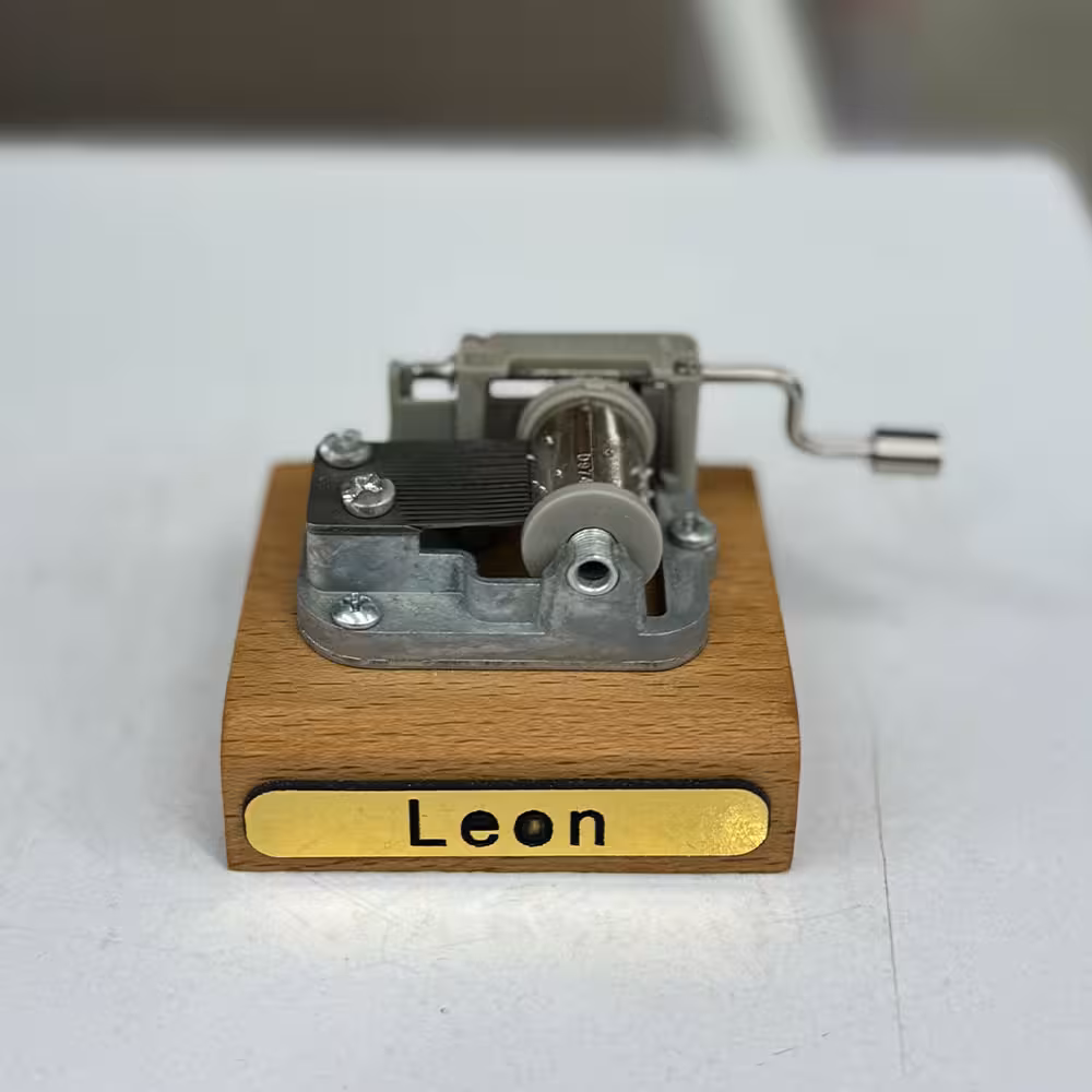 موزیک باکس لئون