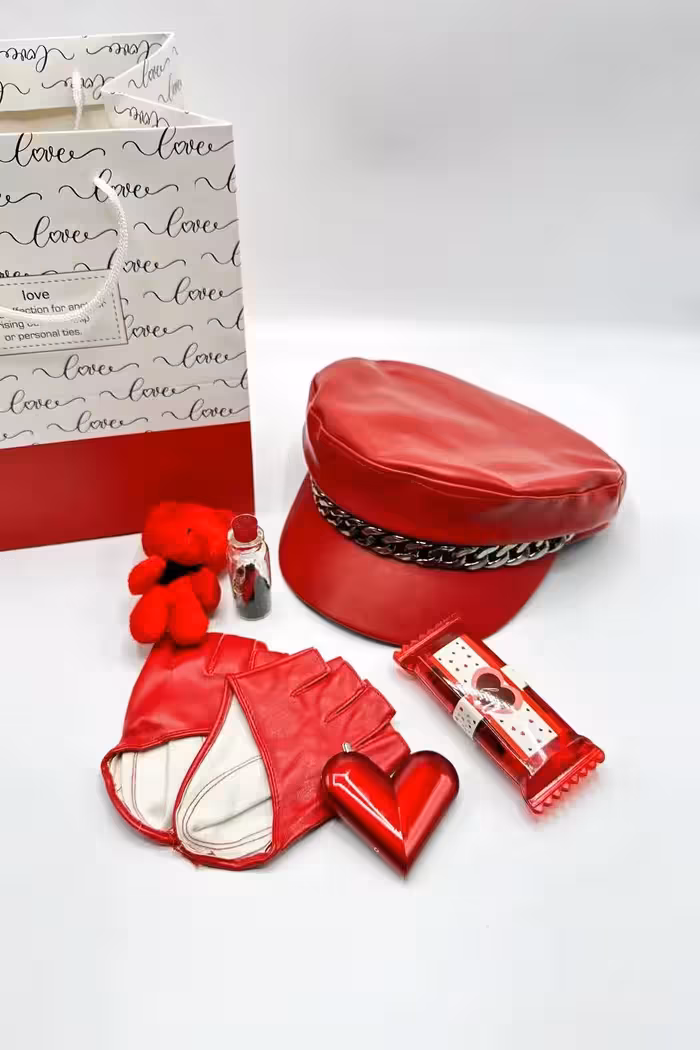 پک هدیه قرمز