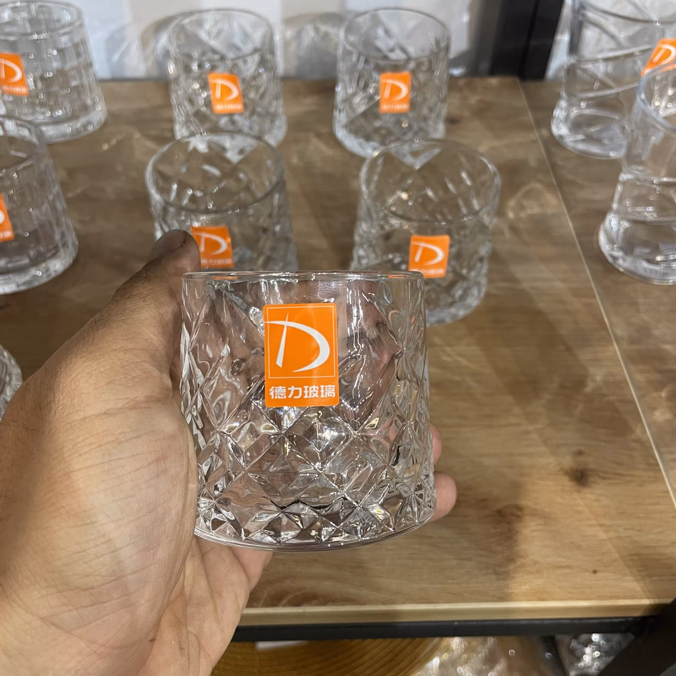 لیوان دلی مدل چرخشی تایملس – ست 6 عددی Deliglass