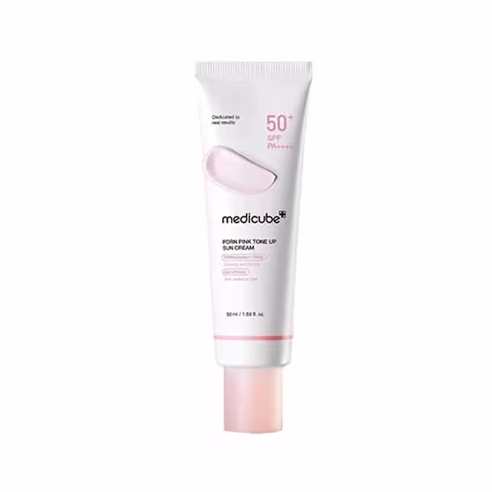 ضدآفتاب کرم پودری مدی کیوب صورتی تون آپ، حاوی گلوتاتیون و PDRN، جوان‌ساز، SPF50، حجم 50 میل