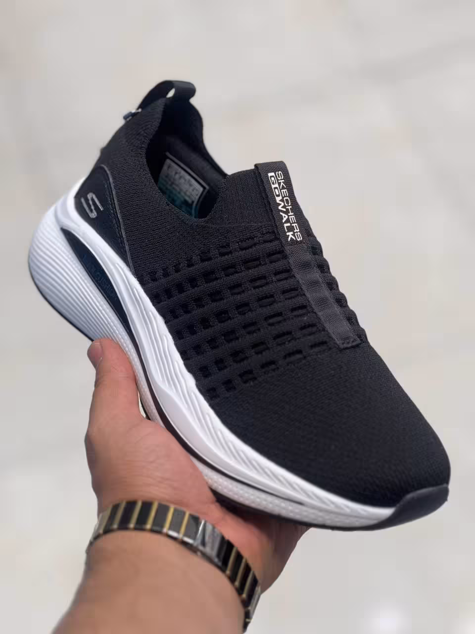 کتونی اسکچرز مدل Max Cushioning Arch Fit  ساخت ویتنام