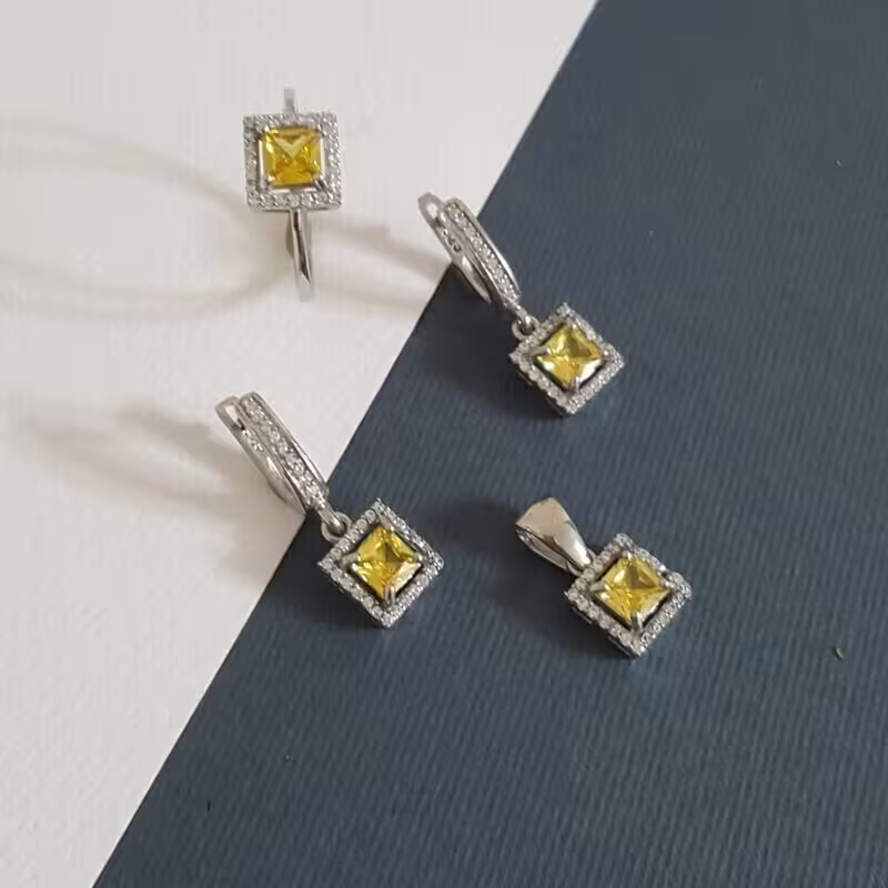 7-نیم ست نقره عیار 925 - باروکش اب رادیوم -با نگین زیرکن   رنگی - کد 3 - W 7.6