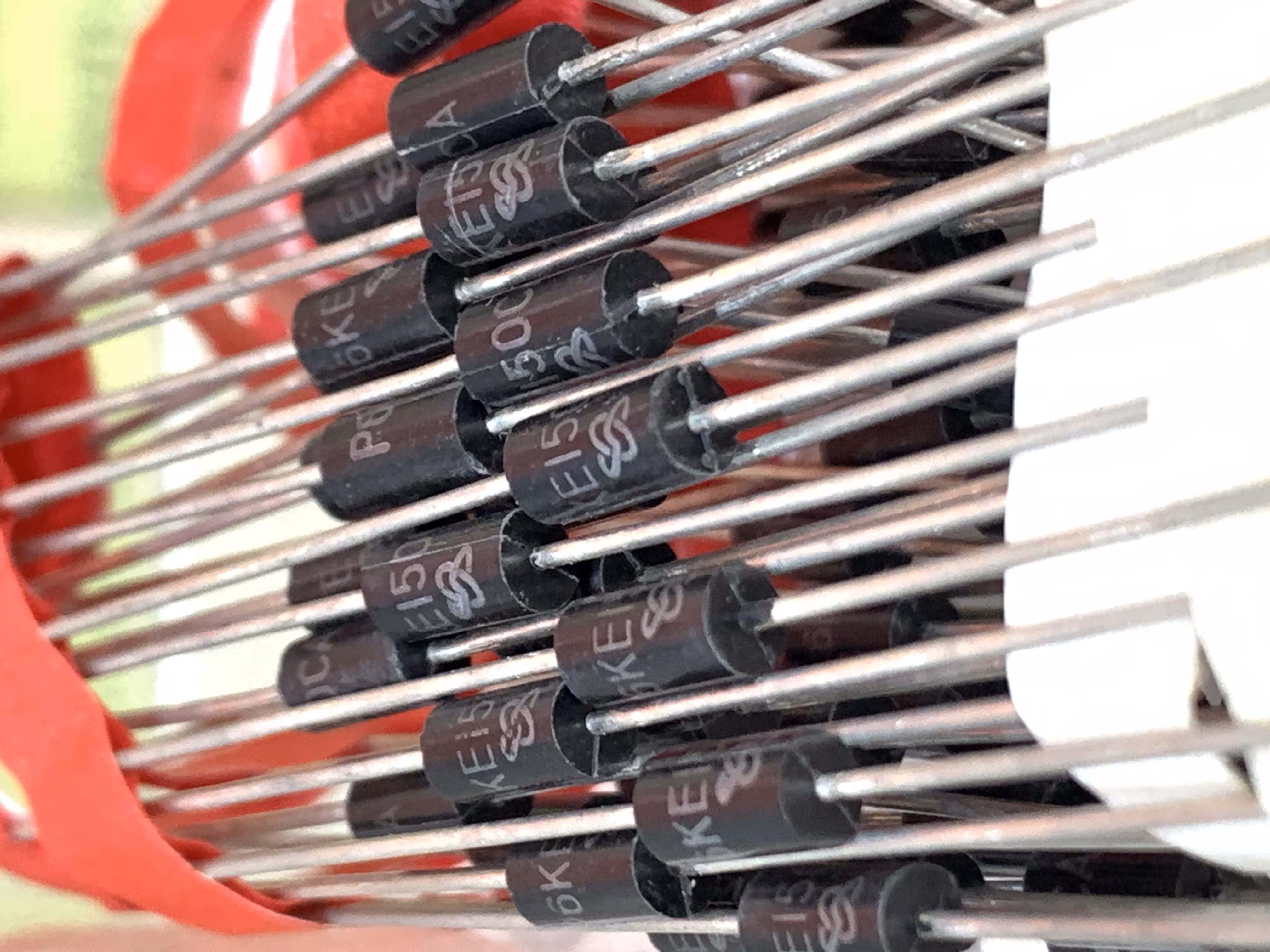 دیود زنر P6KE150CA