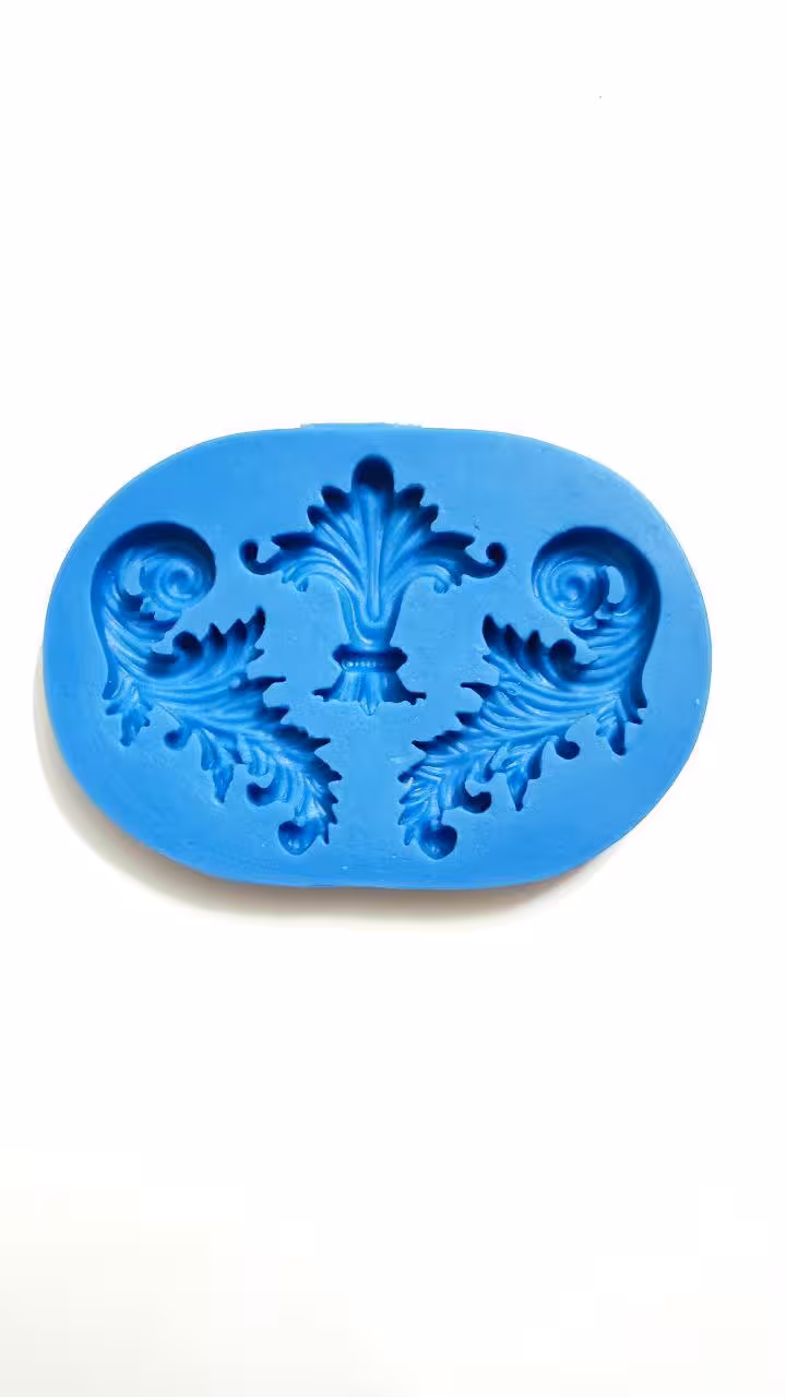 مولد حاشیه سه تایی