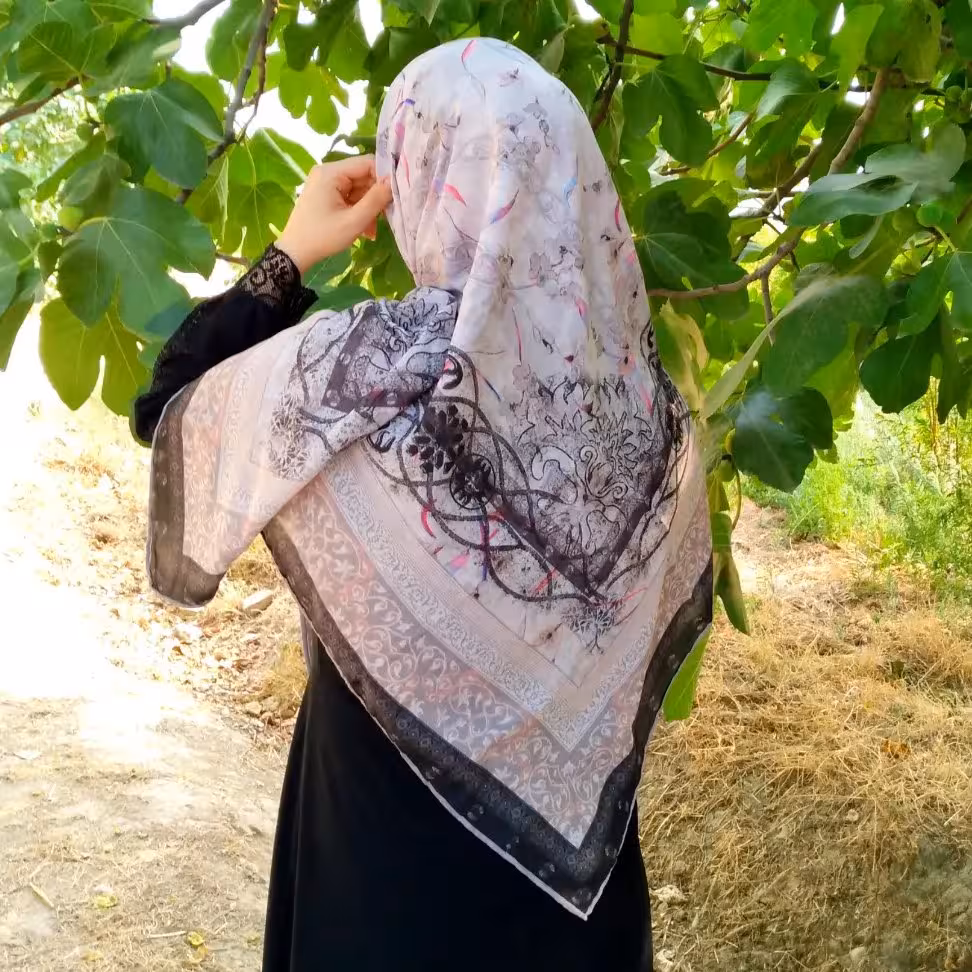 روسری حاشیه مشکی ارسال رایگان
