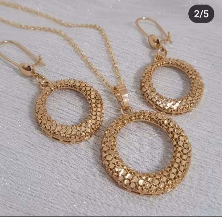 نیم ست طرح طلای زنانه برند معروف ژوپینگ💍