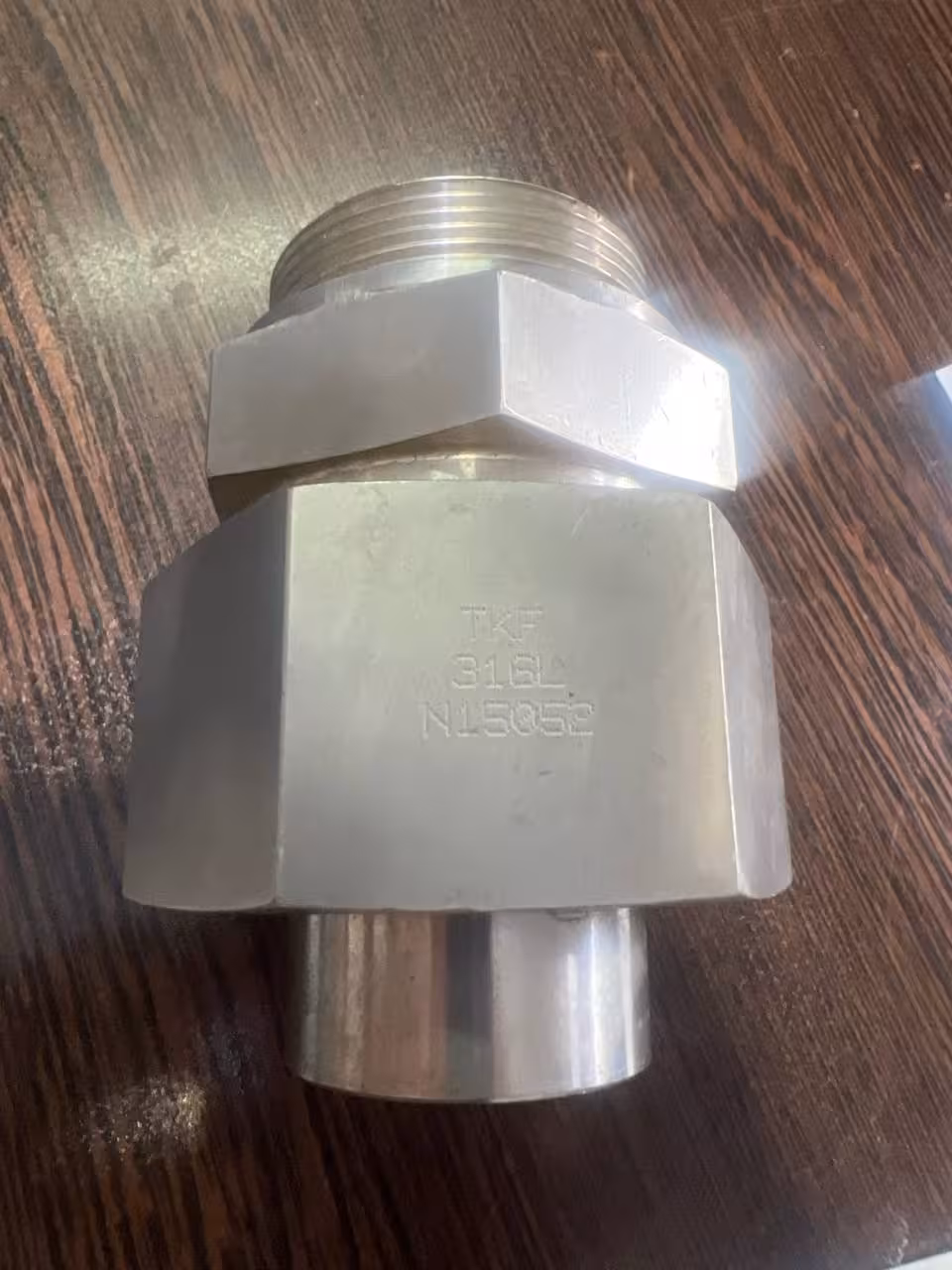 مهره ماسوره 2 اینچ دنده از 1 1/2 اینچ جوشی از جنس SA182F316L