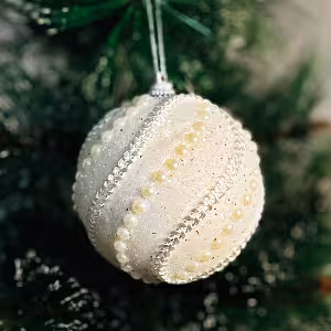 گوی سفید نگینی لاکچری 8 سانت کد 221