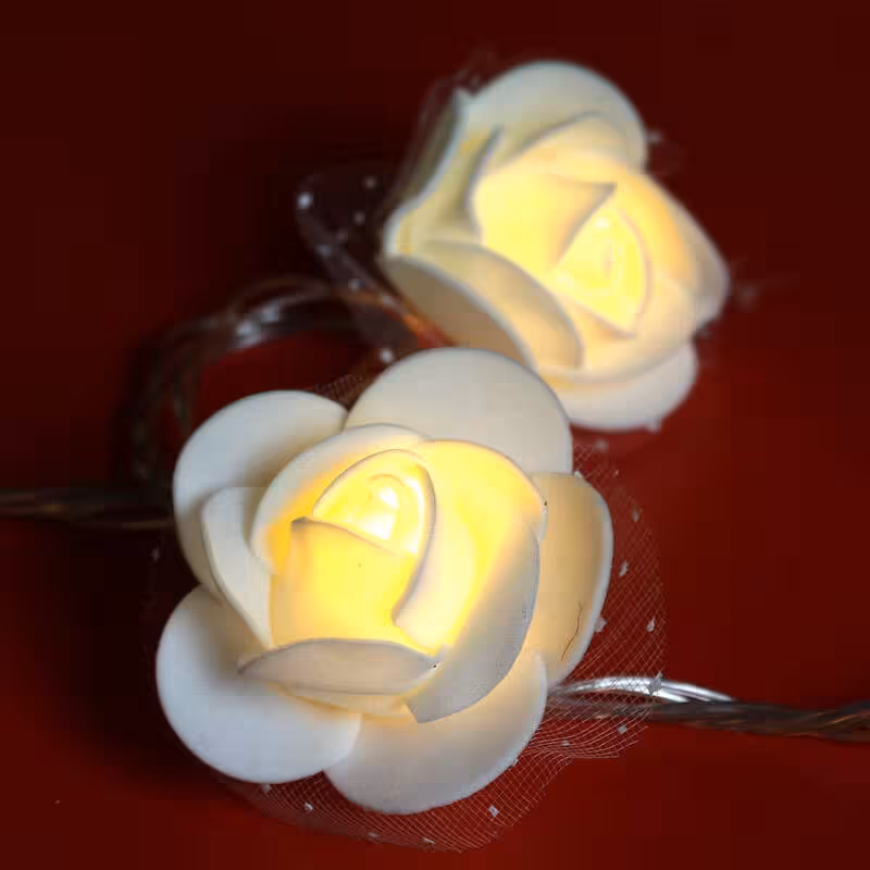 ریسه طرح گل فوم سفید آفتابی طول 9 متر