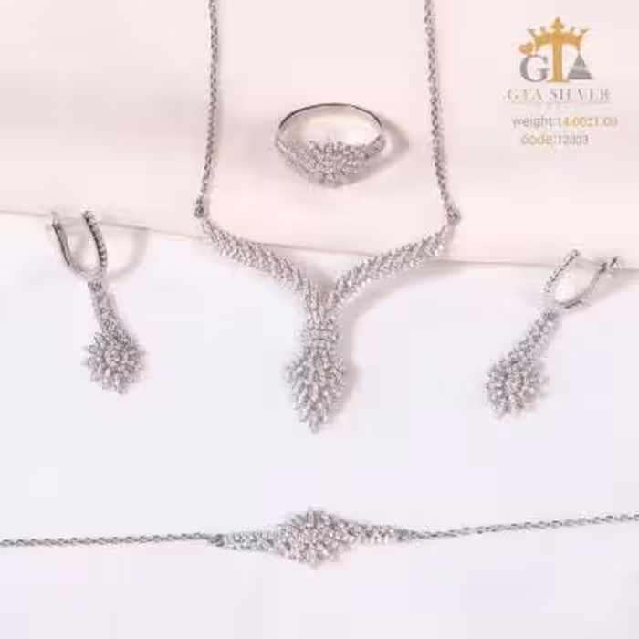 سرویس نقره زنجیری قالب طلای سفید نگین برلیان کد 12003