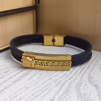 دستبند ورساچه دو دور پلاک طلایی
