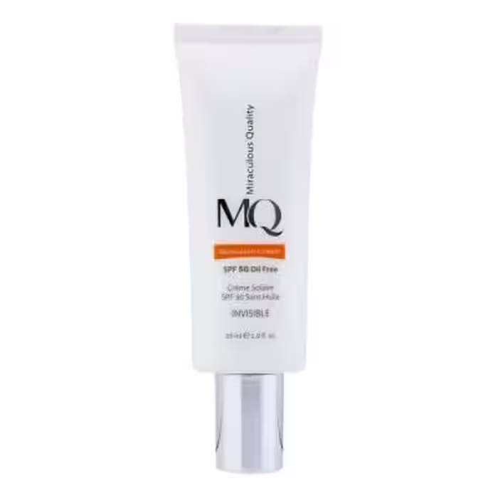 کرم ضد آفتاب بی‌رنگ ام کیو SPF50 مدل INVISIBLE، مناسب پوست‌های چرب، حجم 55 میلی‌لیتر