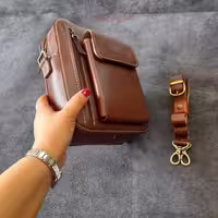 کیف چرمی دوشی مردانه دست دوز