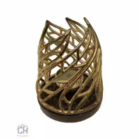 شمعدان برنجی طرح سانیا بلند نقره ای مدل 3030014