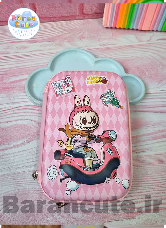 جامدادی وارداتی کتابی برجسته طرح لبوبو موتوسوار