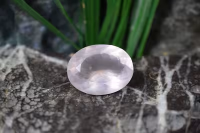 کوارتز صورتی