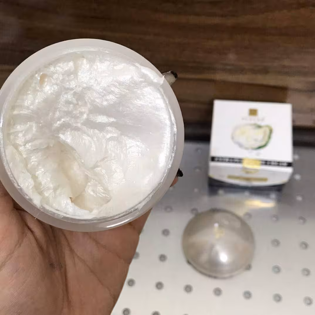 کرم گونه گذار مروارید