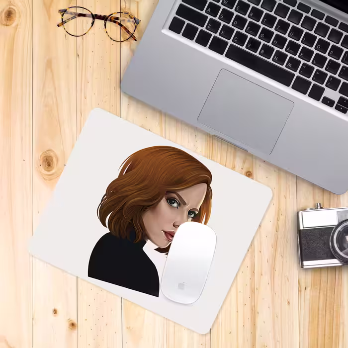 ماوس پدطرح اسکارلت جوهانسون مدل W318