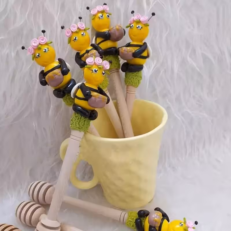 قاشق عسل طرح زنبور عسل به دست | amazonchi