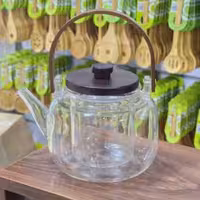 قوری پیرکس دسته و درب چوبی 330