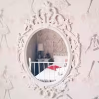 قاب آینه دیواری ایکیا سایز کوچک