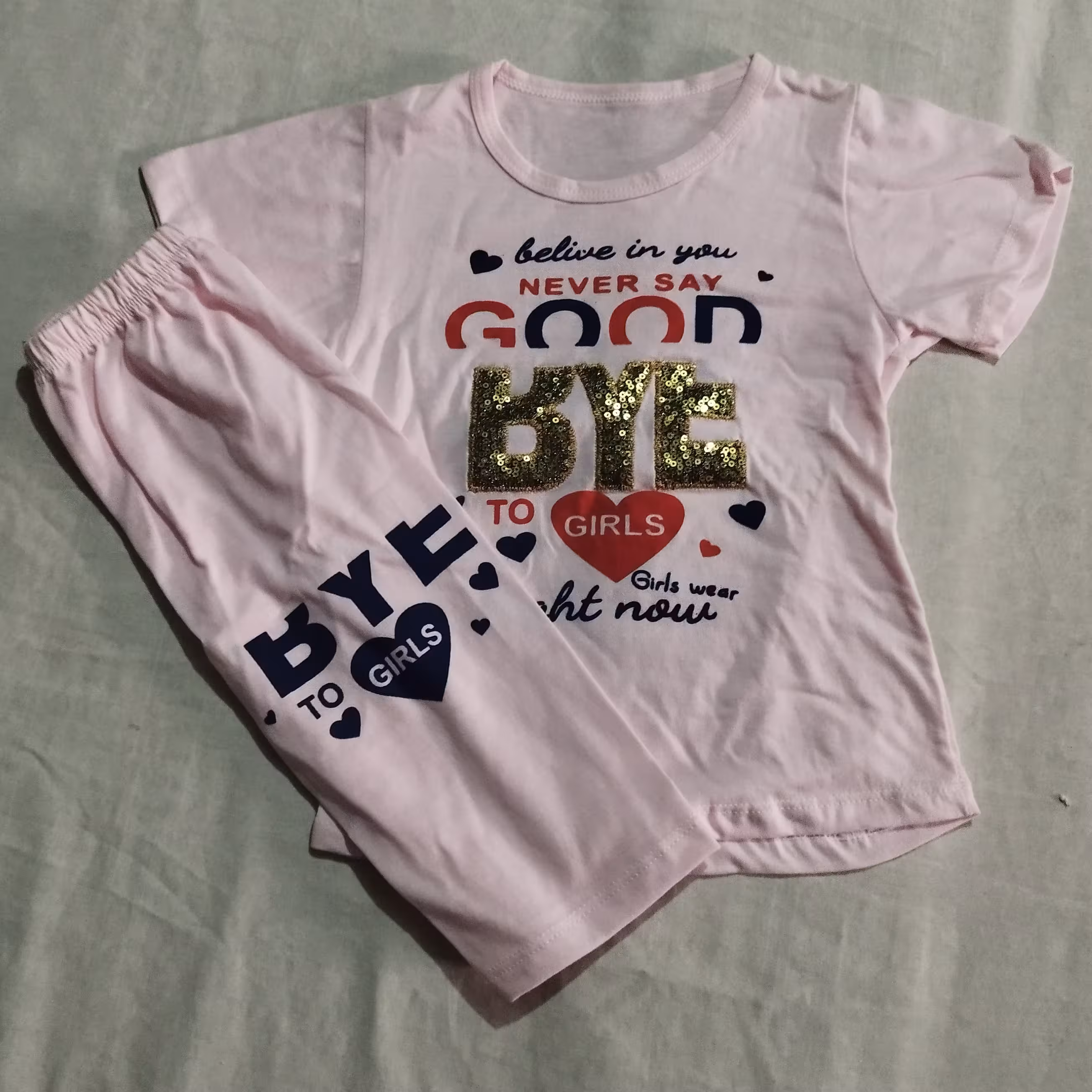 ست بلوز شلوار دخترانه ی بسیار جذاب