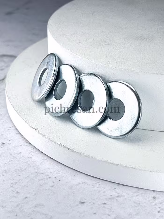 واشرتخت آهنی سایز 5 دور 14 میلیمتر بسته 1000 عددی