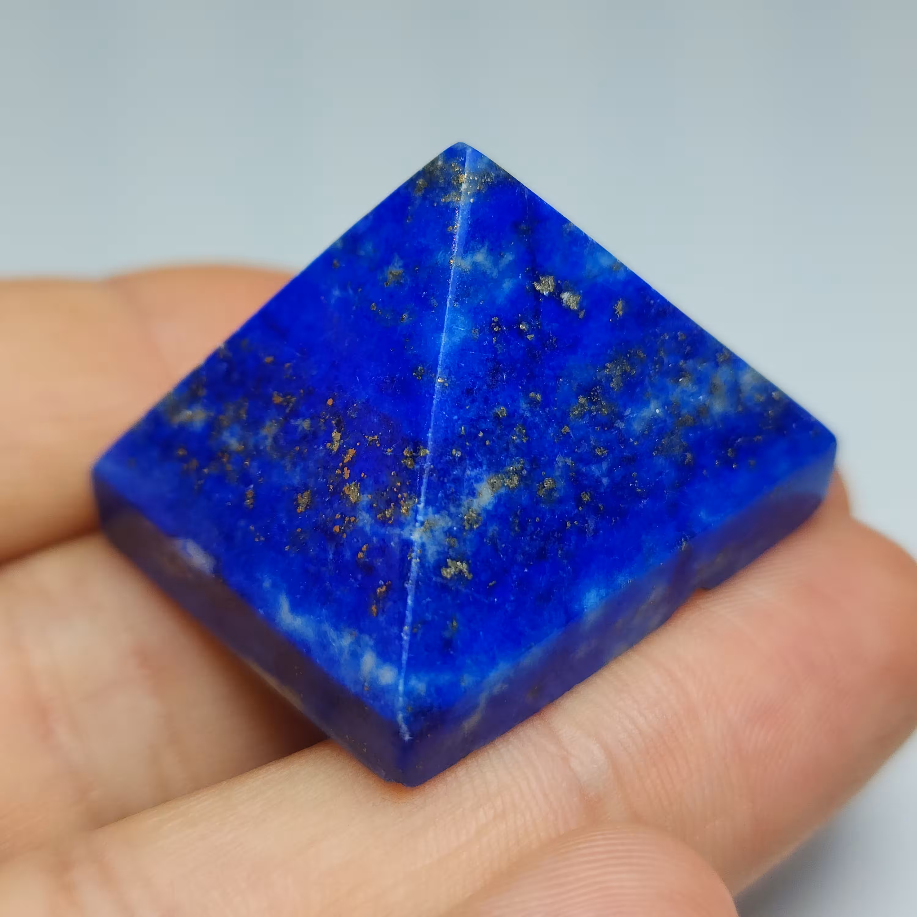 هرم لاجورد اصیل و طبیعی افغانستان (نمونه ای کمیاب و چشم نواز) سایز 2