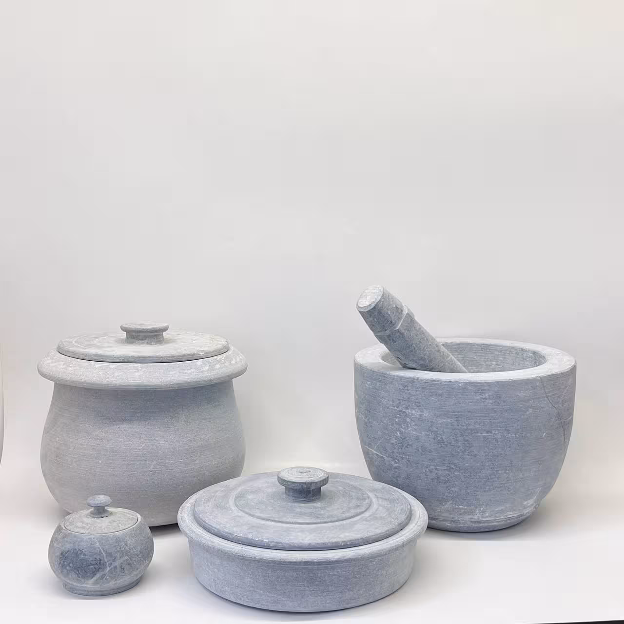 ست دیگ تابه و هاون سنگی مدل گرد