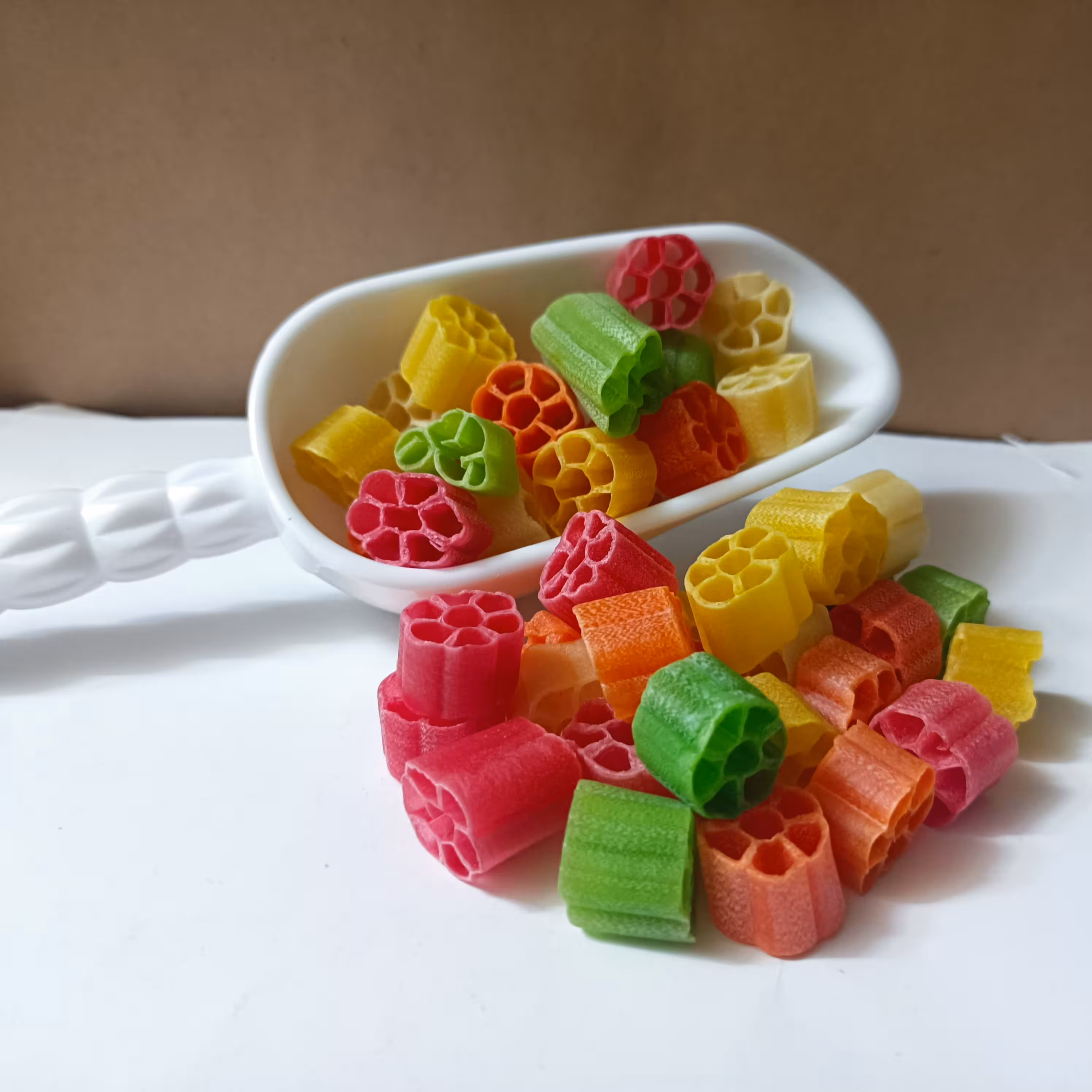 پفک هندی پنجره ای با رنگ طبیعی و طعم عالی 450 گرمی اعلاء