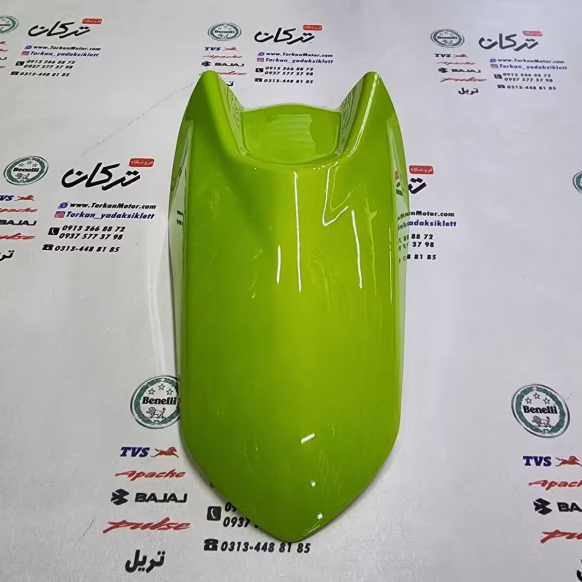 قاب گلگیر جلو موتور طرح ایروکس و nvx ( فسفری براق ) اتاق قدیم و جدید