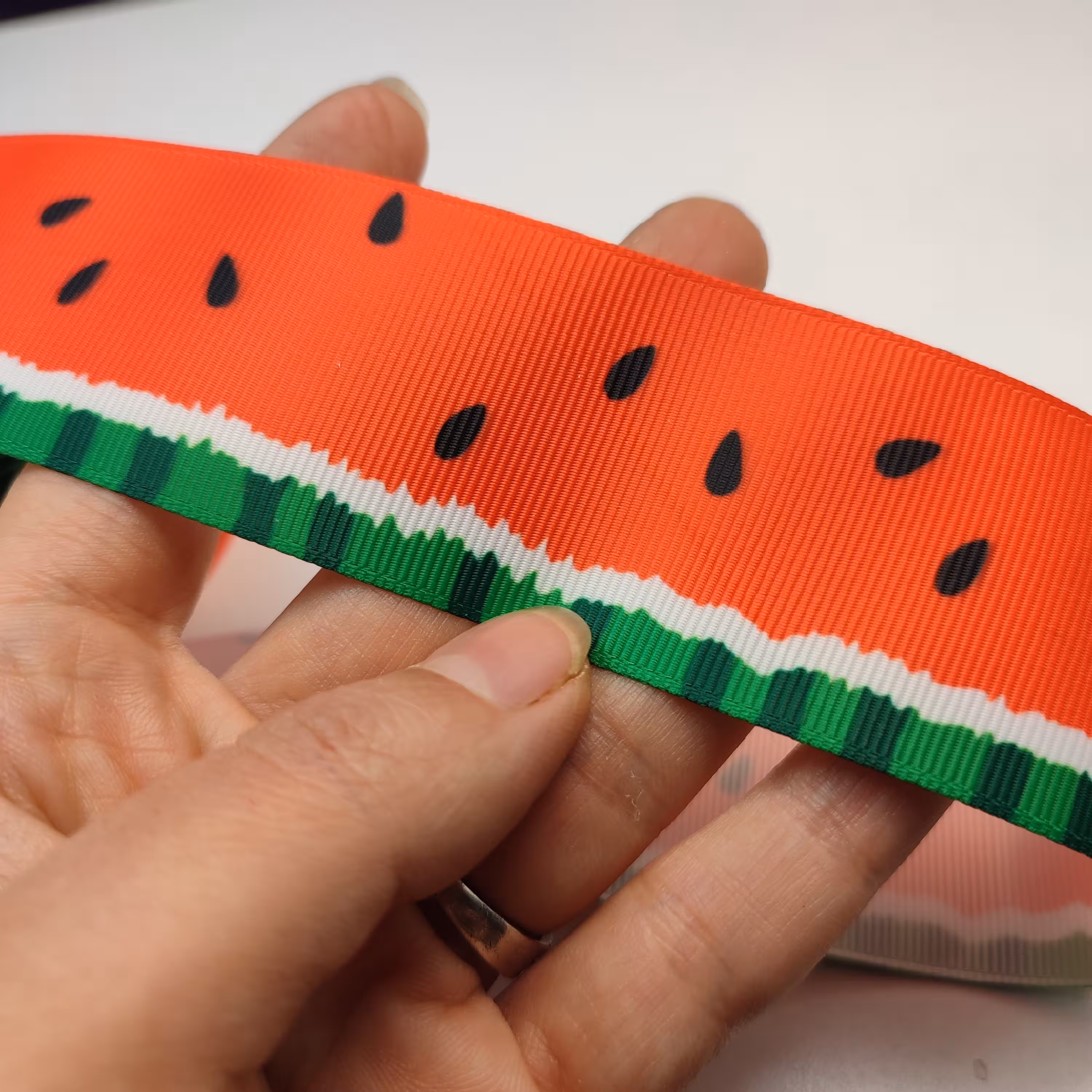 ربان گریگون طرح هندوانه یلدایی کد 217 عرض 4 سانتی متر