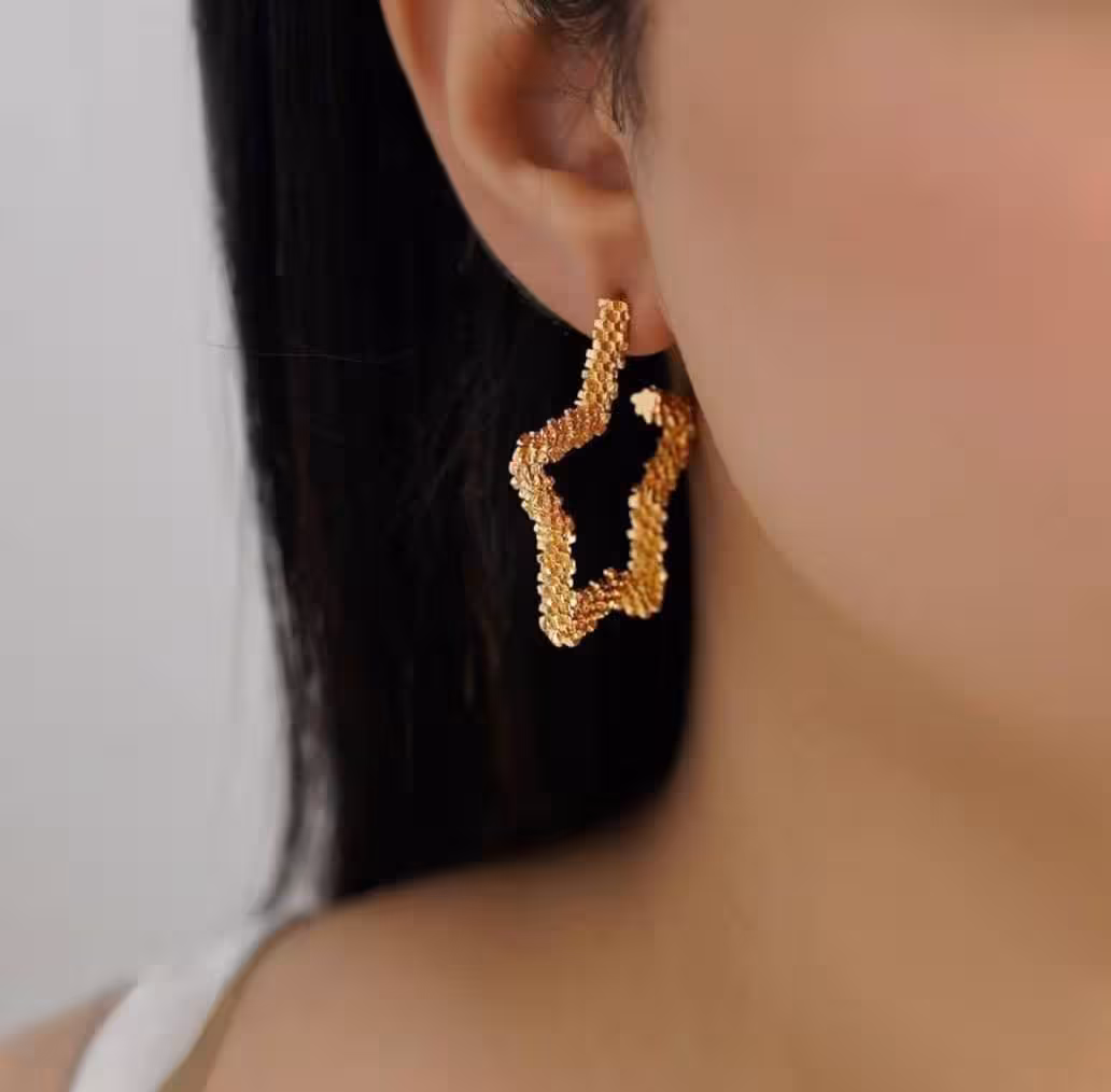 گوشواره والریا