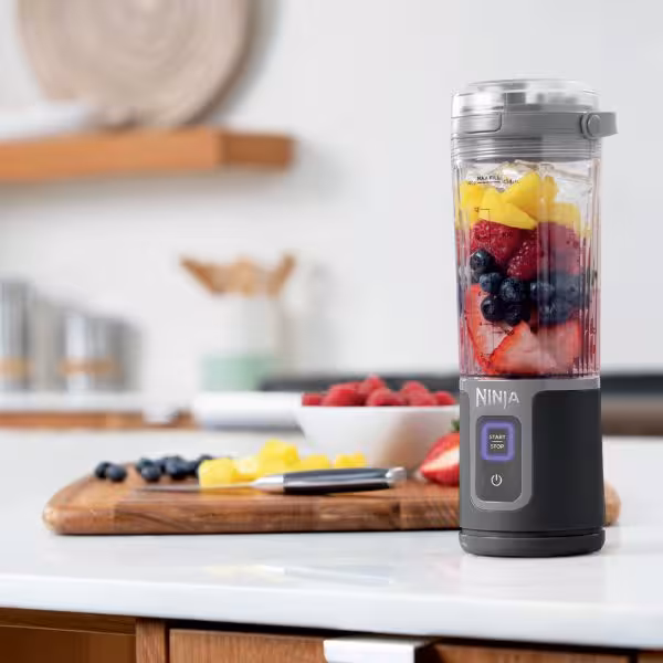 مخلوط کن شارژی نینجا مدل Ninja Blast Portable Blender BC100BK