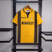 لباس کلاسیک اینترمیلان 1997-1996 کیت سوم