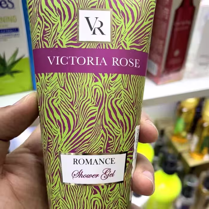 ژل شست وشوی بدن رومنس ویکتوریا رز   Victoria rose romance  مناسب انواع پوست ،با رایحه مطبوع ،حجم 200 میلی لیتر | amazonchi