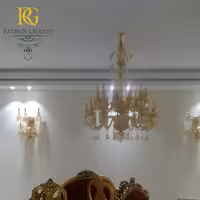 لوستر کریستالی سقفی چند‌طبقه طلایی مجلل باکارات 18 شاخه