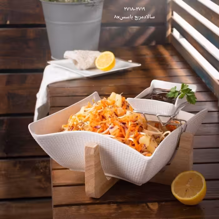 کاسه سالاد پایه دار به همراه جای سس ریور از جنس چوب رابر و چینی (بن چاینا) با کیفیت بسیار بالا 