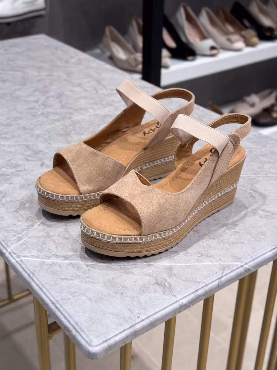 صندل زنانه طبی کد ss179 رنگ کرم سایز 40